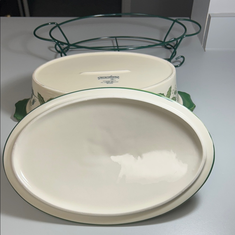 Temptations Cardinal Holiday Casserole Dish Set with Holly and Berry Accents - Picture 8 of 13